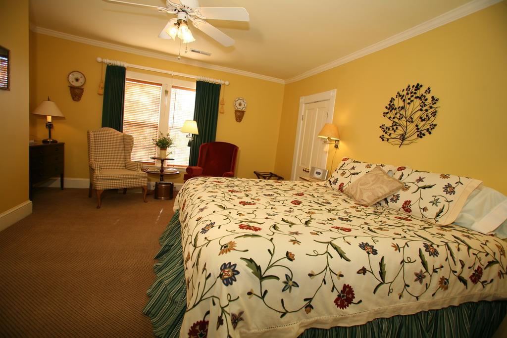 C.W. Worth House Bed And Breakfast Wilmington Rum bild