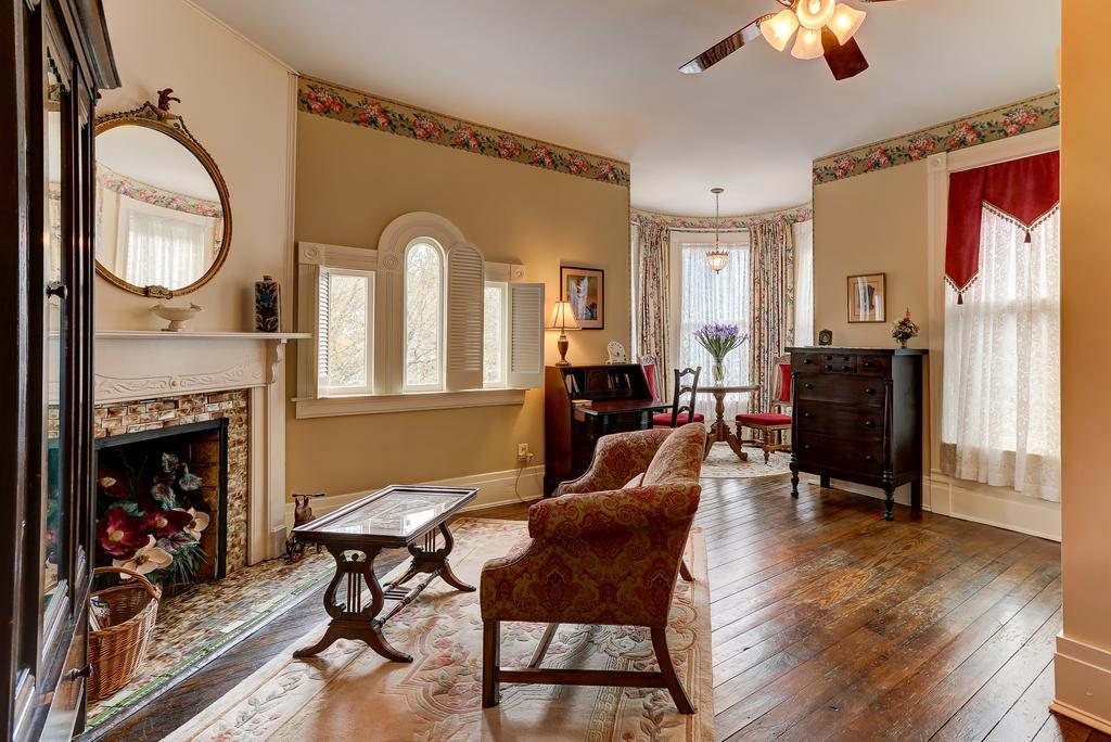 C.W. Worth House Bed And Breakfast Wilmington Rum bild