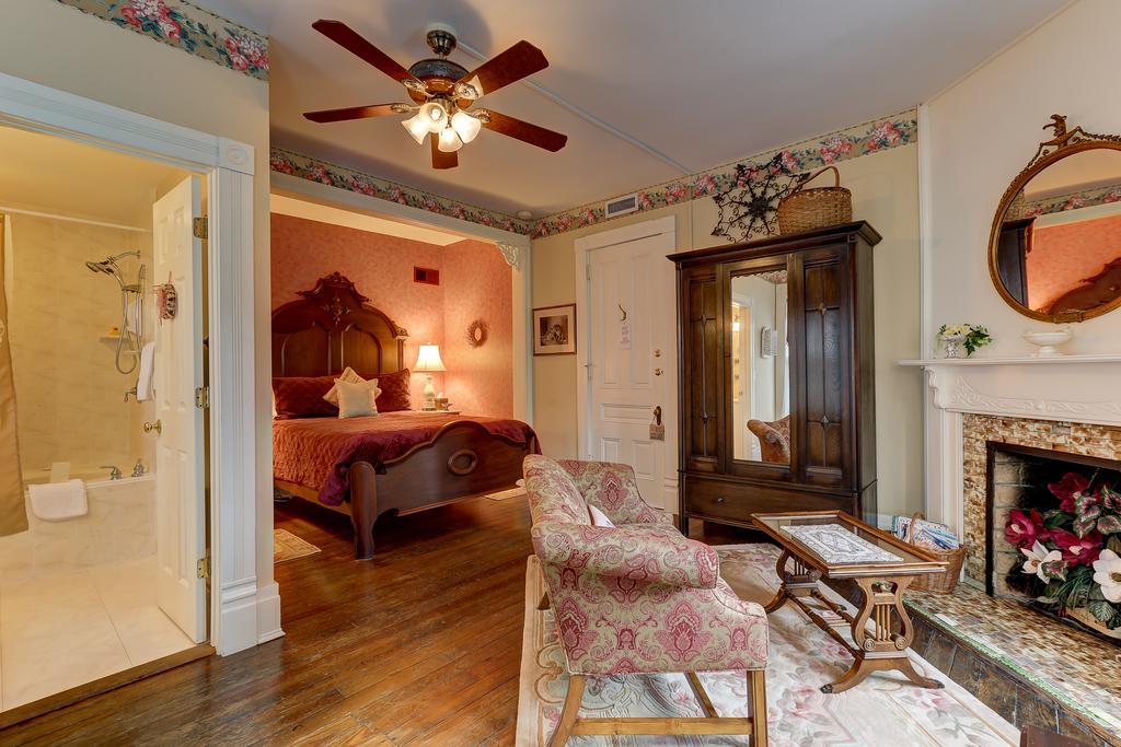 C.W. Worth House Bed And Breakfast Wilmington Rum bild